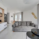 Daire Sea View Letnica Tower & Sea View By Downtown