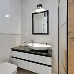 Sea View Letnica Tower & Sea View By Downtown شقة
